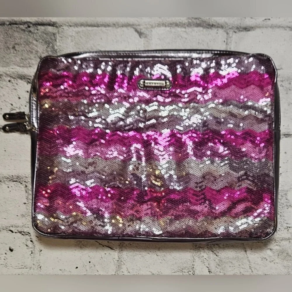 NINE West Computer Laptop Travel Case/Bag. Silver & Pink Sequins